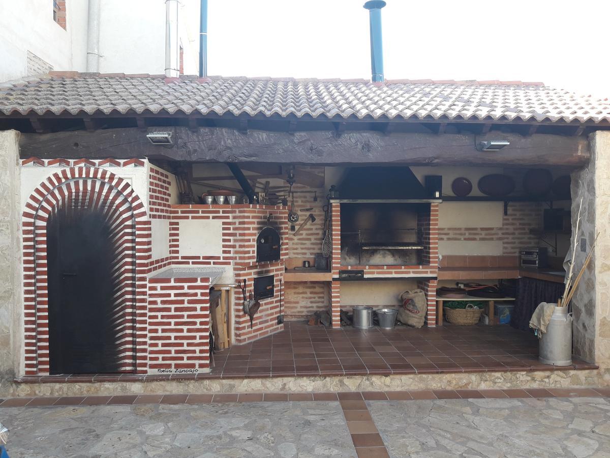 Casa Rural La Casa De Las Manuelas Horcajo de las Torres المظهر الخارجي الصورة